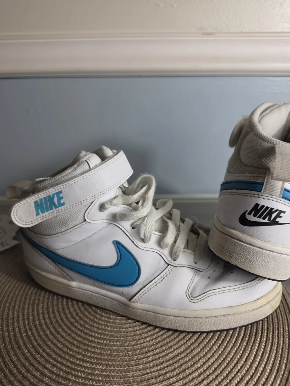 Nike Court Borough Mid White Blue Size 6.5